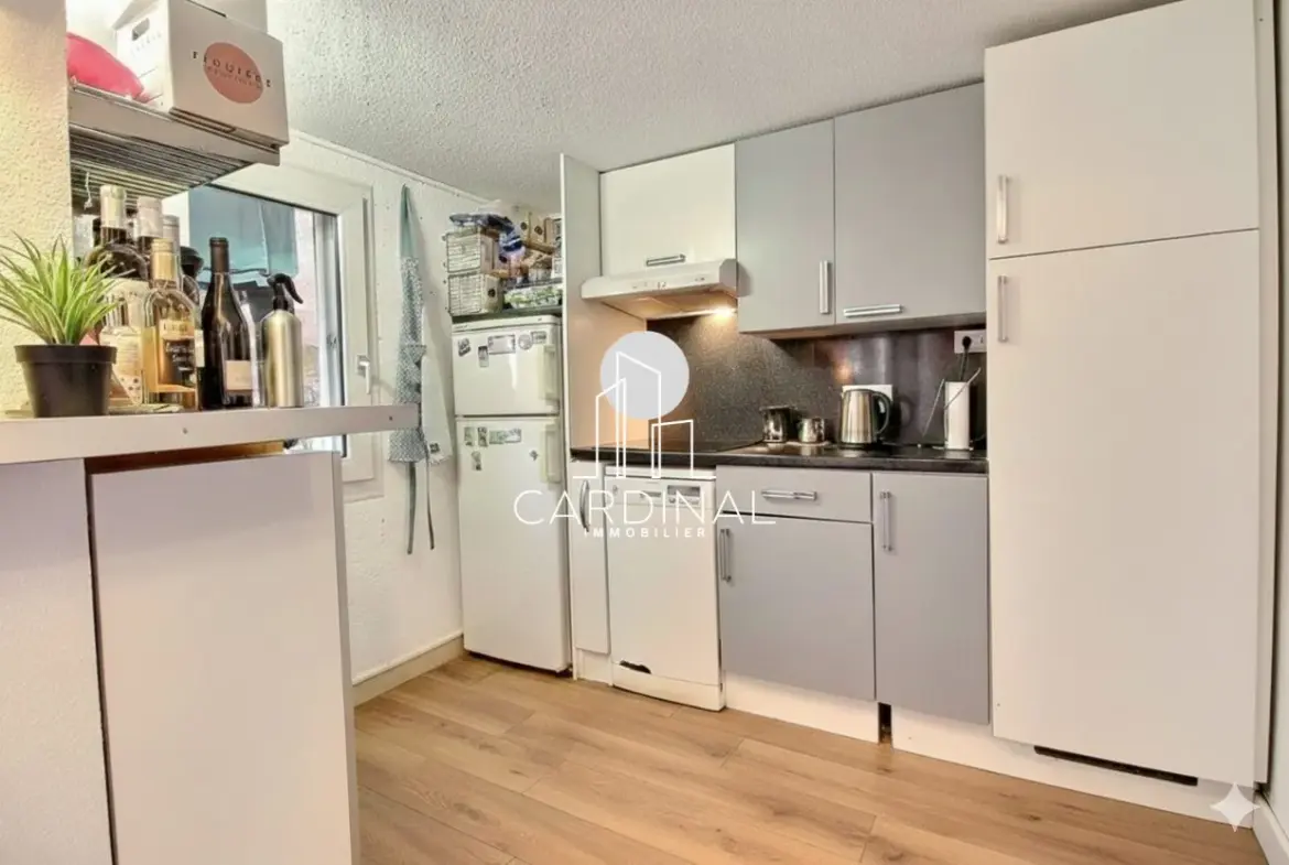 Appartement en vente à terme avec vue mer à La Londe-les-Maures 