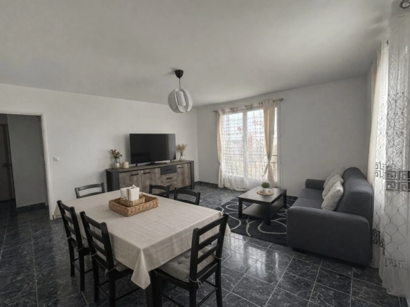 Appartement 3 pièces de 70 m² à proximité du RER A de Noisy-le-Grand