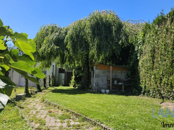Maison de ville avec 3 chambres, garage et jardin à Vignacourt