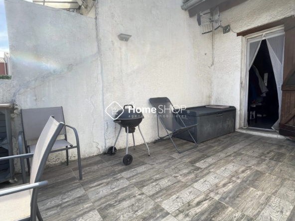 Petite maison de ville à Marseille Saint-Louis avec terrasse et cave à vendre