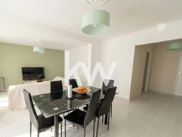 Appartement T4 rénové avec garage au centre de Saint-Étienne
