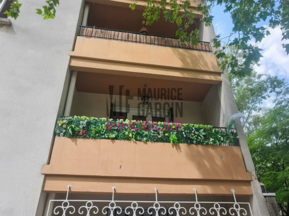 Appartement T2 à vendre à Carpentras avec parking et locataire en place