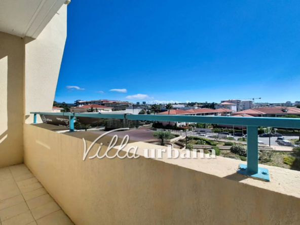 A vendre Studio de 38 m² avec Terrasse et Piscine à Antibes Les Pins