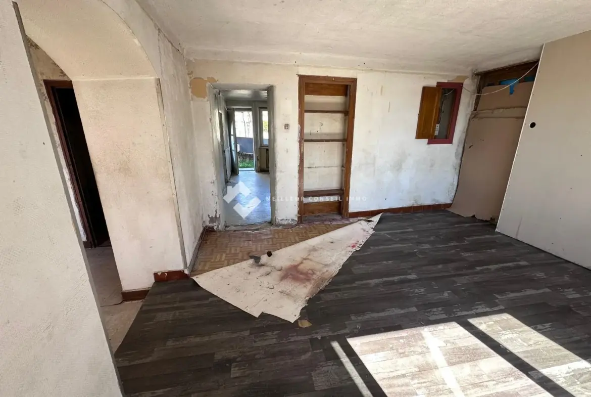 Maison à rénover avec potentiel locatif à Celles-sur-Durolle 