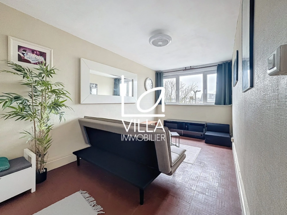 Appartement 1er étage Immeuble de rapport à Boulogne-sur-Mer avec local commercial et appartement
