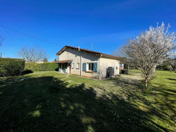 Belle maison individuelle rénovée avec jardin à Saint Avit Saint Nazaire