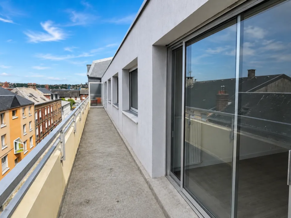 Appartement F2 avec terrasse et ascenseur à Dieppe | Opportunité immobilière 76200