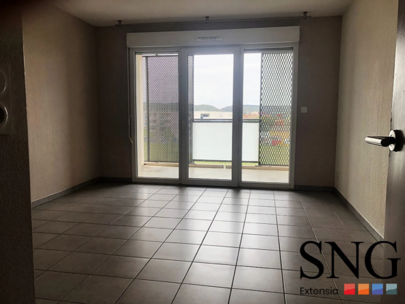 Appartement T2 récent avec terrasse et parking à Narbonne