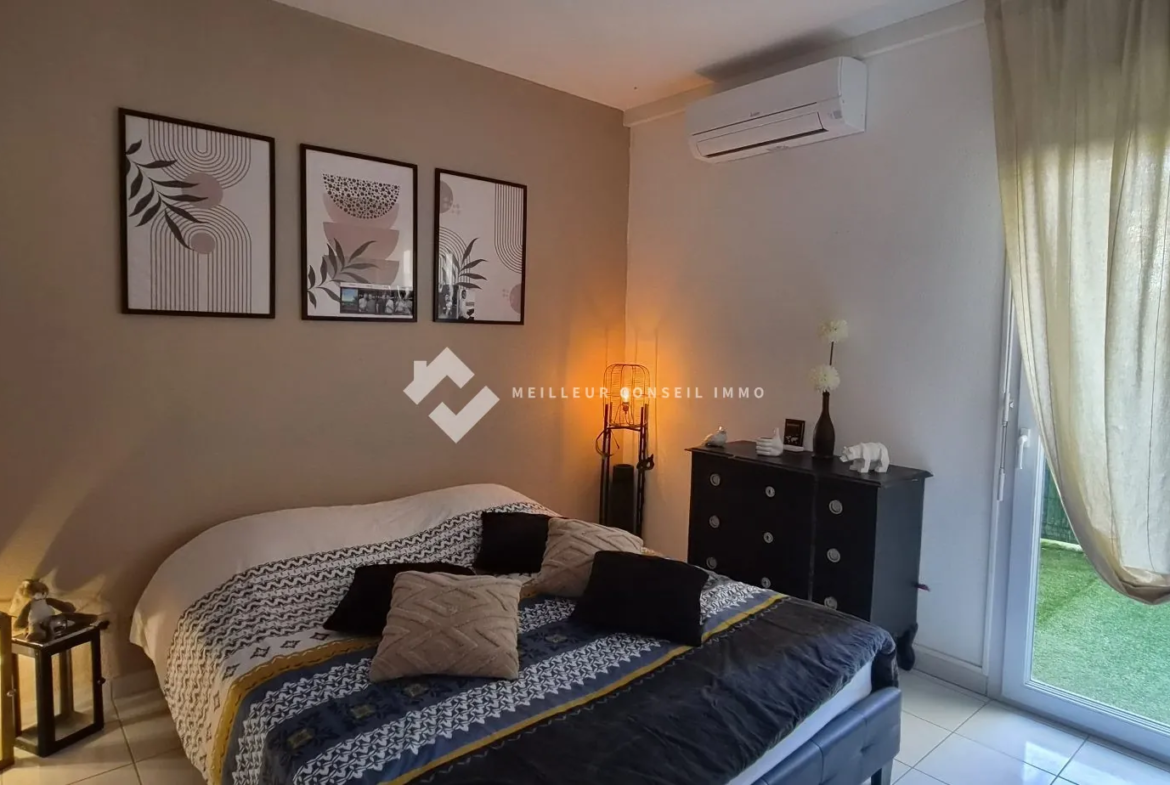 Appartement T2 avec terrasse, piscine et parking à Perpignan secteur Kennedy 