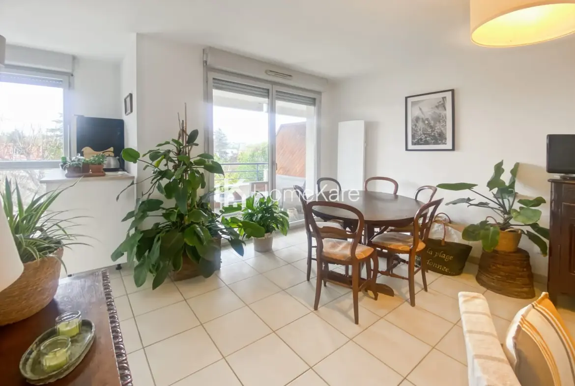 Appartement T3 lumineux avec vue, parking et ascenseur à Toulouse 