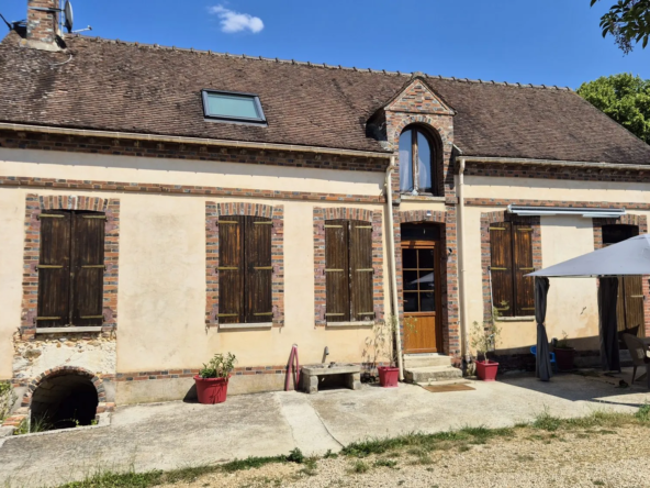 Grande maison ancienne à vendre à Perceneige avec terrain et grange - 2200 m² de terrain