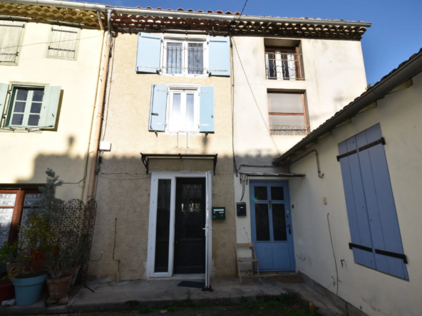 Maison de village 75 m² à ESPÉRAZA, calme et lumineuse