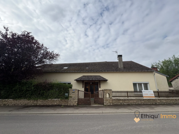Maison individuelle avec dépendances et terrain à Champignol-lez-Mondeville