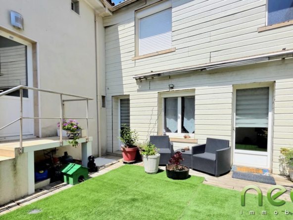 Opportunité rare : ensemble de deux maisons à Chemille-en-Anjou avec jardins et stationnement