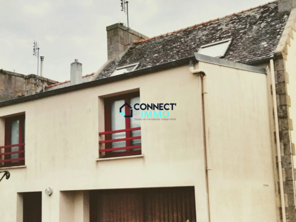 Maison de ville rénovée à Plouescat avec jardin et 2 chambres