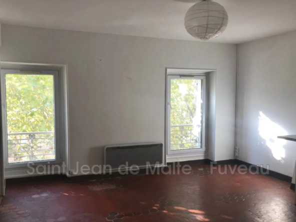 Appartement 2 pièces en vente à Rousset de 42 m², bail en cours