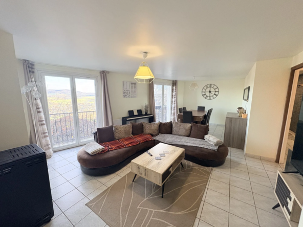 Belle maison mitoyenne de 114 m² à Corent avec terrasse et cave