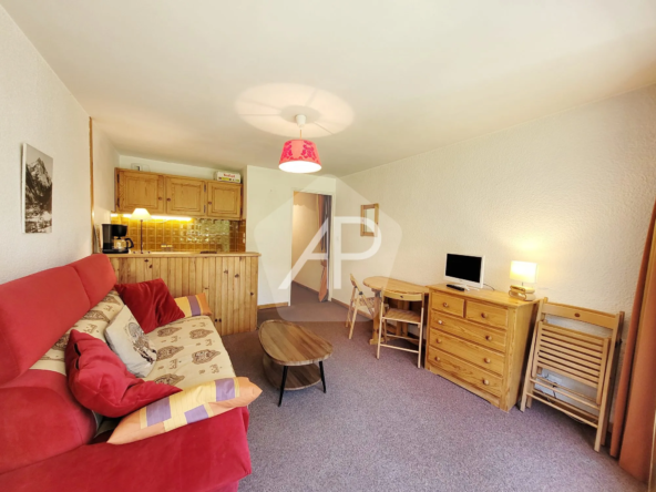 Studio avec coin montagne, balcon ensoleillé et cave à Serre-Chevalier 1400