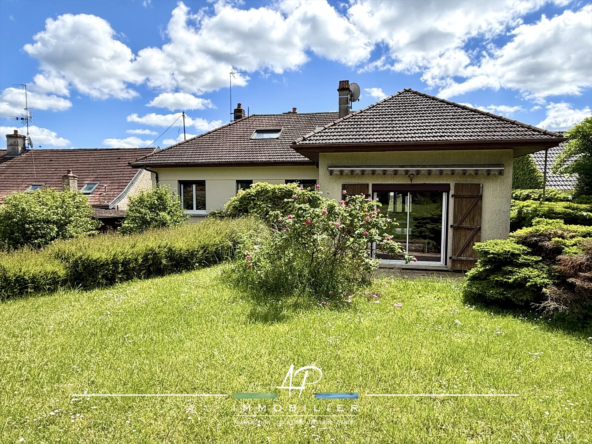 Maison indépendante de 125 m² à Bourberain avec 3 chambres et terrain clos