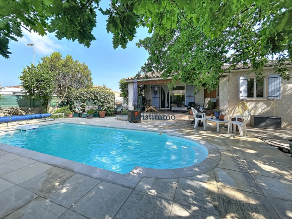 Maison de plain-pied avec piscine à Lapalud - Quartier paisible
