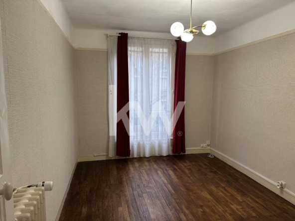 Studio de 21,58 m² avec cave et gardien dans le 19e arrondissement de Paris