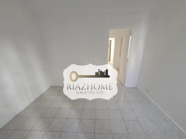 Maison à vendre à Drancy proche gare du Bourget - 3 pièces, jardin