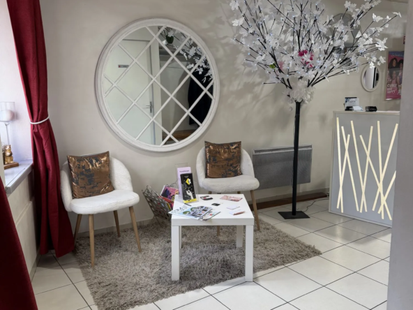 Fonds de commerce salon de coiffure à vendre à Lons-le-Saunier