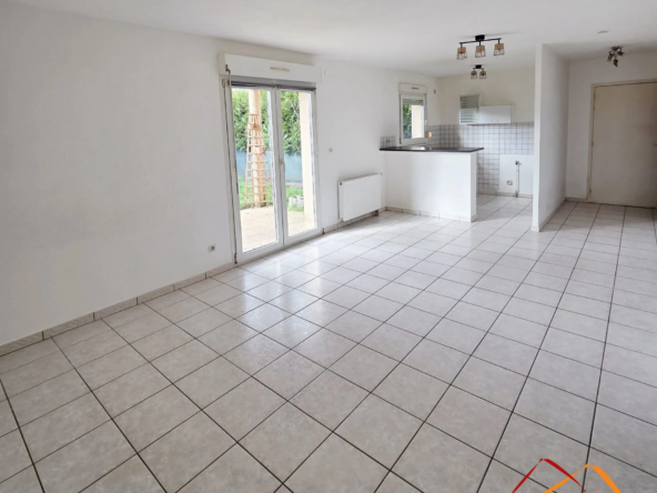 Appartement F3 avec terrasse, garage et proche commodités à Entrange