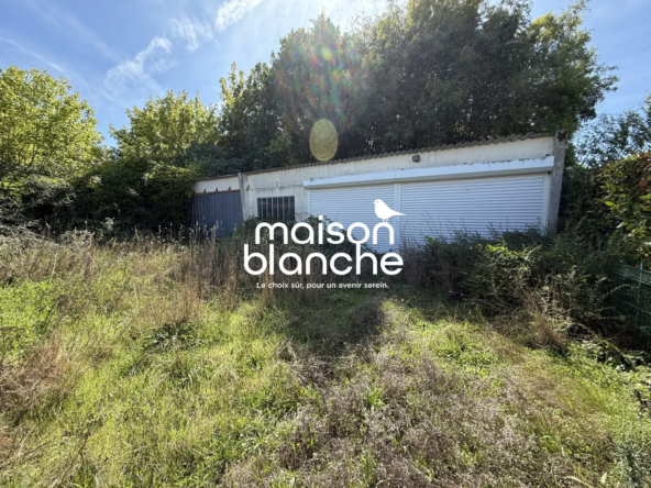 Terrain à bâtir avec permis pour 6 logements à Saint-Seurin-sur-l'Isle