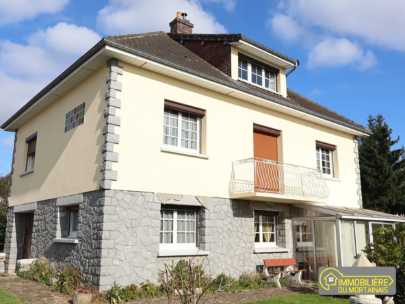 Pavillon à Sourdeval 6 pièces, garage, jardin – Centre-ville