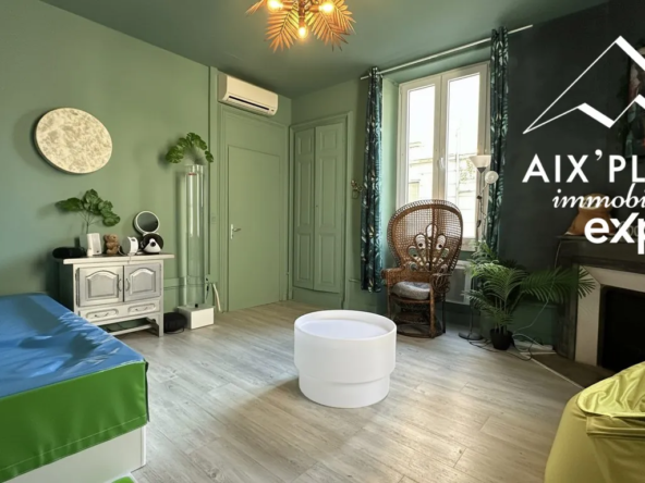 Local d'activité de 31 m² à Aix-les-Bains en plein centre-ville