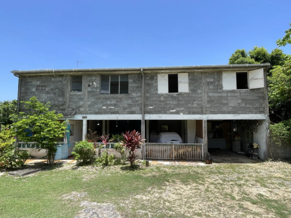 Maison à rénover à Sainte-Anne en Guadeloupe sur 800 m²