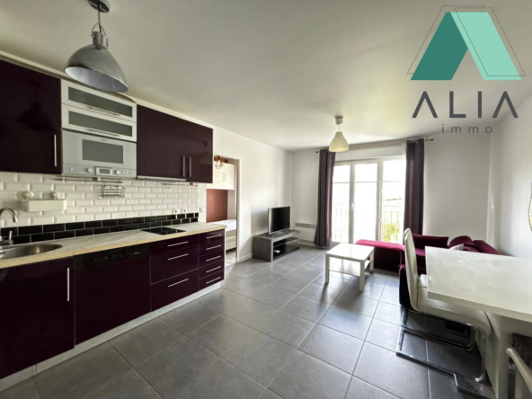 Appartement T2 rénové avec stationnement à Epinay-sur-Seine - Idéal investissement