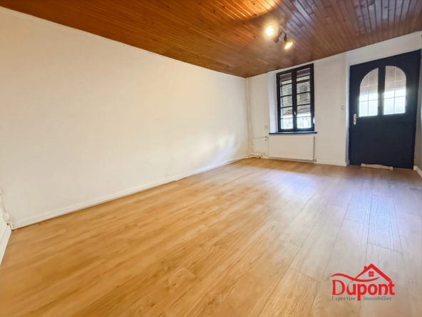 Maison de 60 m² à Bogny-sur-Meuse — Idéal Premier Achat ou Investissement