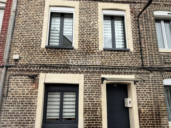 Maison à vendre à Le Petit Quevilly avec 2 chambres, cave et cour privée
