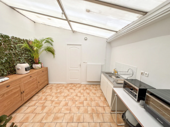 Maison familiale à Wattrelos avec 4 chambres, cave et chauffage gaz - Prix attractif 127 000 €