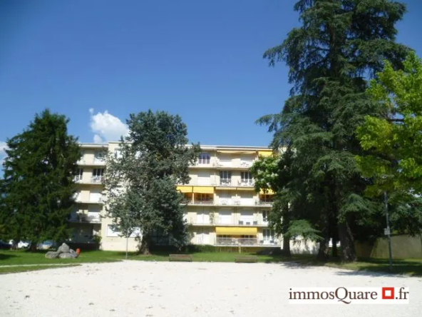 Appartement à vendre à SASSENAGE, 66 m², 4 pièces, balcon, cave, entièrement meublé