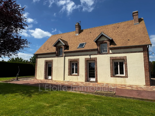 Maison de pays à vendre à Crulai avec grand terrain et garage double