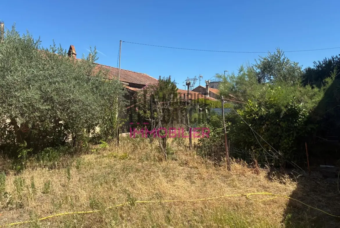 Maison de plain-pied avec grand jardin et remise à Cavaillon 