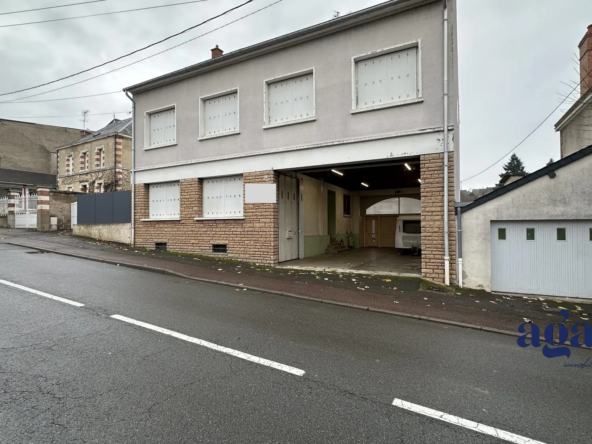 Immeuble à Bourbon-Lancy de 184 m² avec jardin et potentiel de rénovation