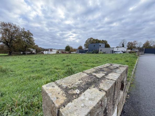 Terrain constructible à vendre à Pontivy - Opportunité rare dans secteur calme