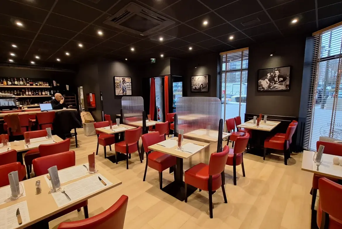 Fonds de commerce de Pizzeria à Croix avec emplacement premium et activité à emporter 
