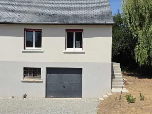 Maison à Briollay avec jardin, garage et potentiel de rénovation