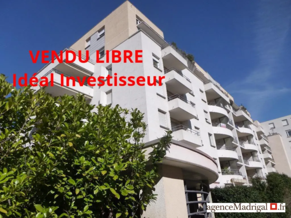 Appartement T2 avec terrasse à vendre à Grenoble, calme et lumineux