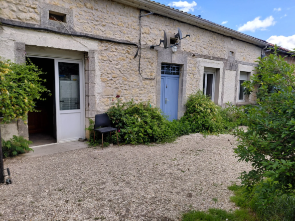 Charmante fermette avec gîtes sur 1,59ha proche Ribérac et Aubeterre