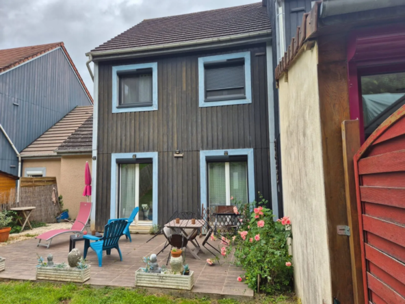 Maison à vendre à Gaillon avec 3 chambres, garage et terrain clos de 214 m²