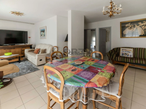 Appartement T4 à vendre à Avignon avec 3 chambres, climatisation et cave