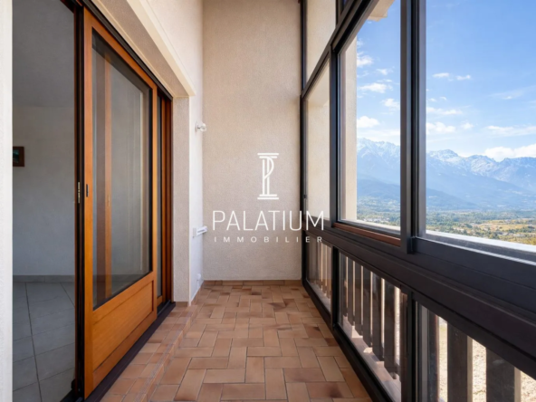 Charmant appartement vue montagne à Barcelonnette en Résidence Calme