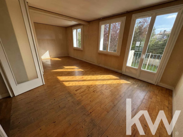 Appartement T3 avec balcon, cave et garage à Chamalières