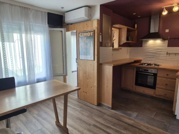 Appartement 3 chambres à Arles Trinquetaille avec cave et confort moderne